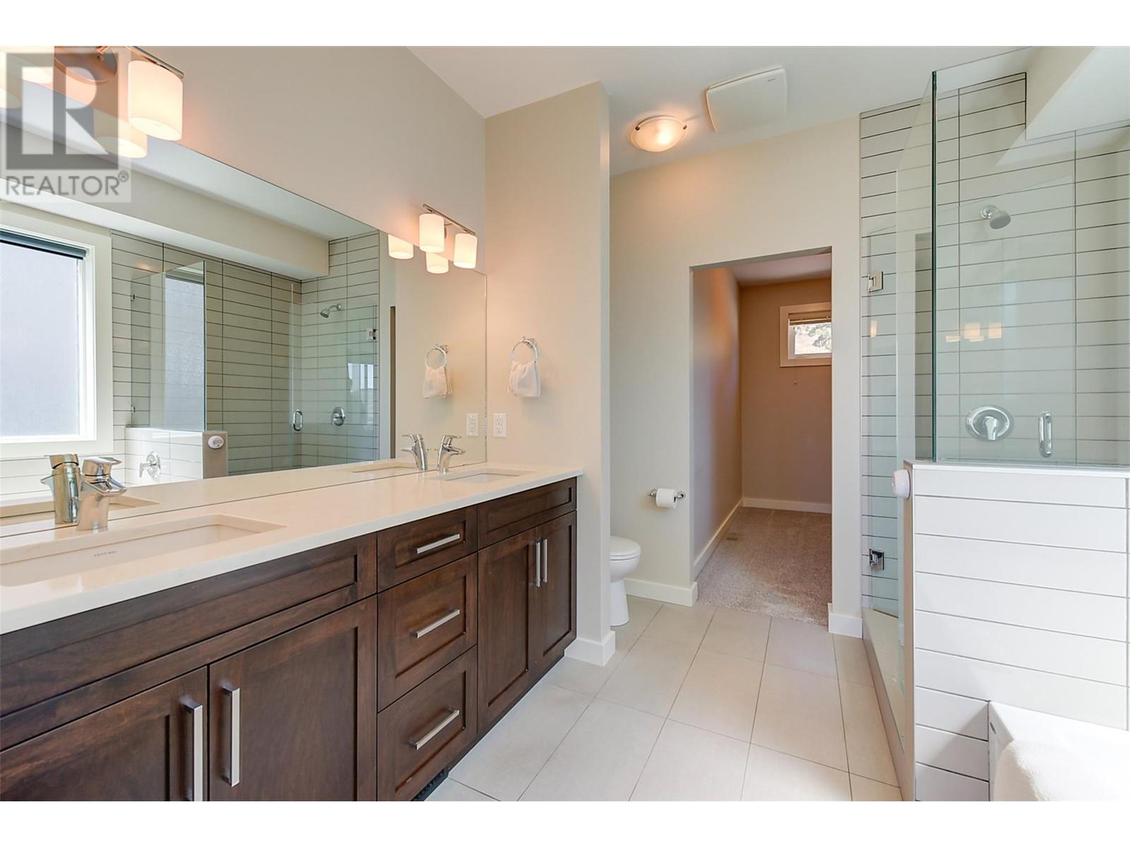  2424 Saddleback Way, West Kelowna
