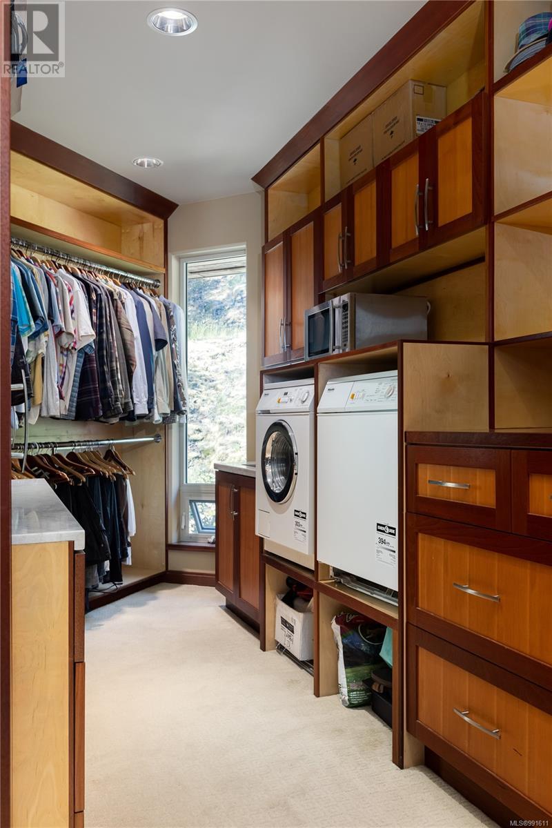 4948 Nagle Rd, Sooke