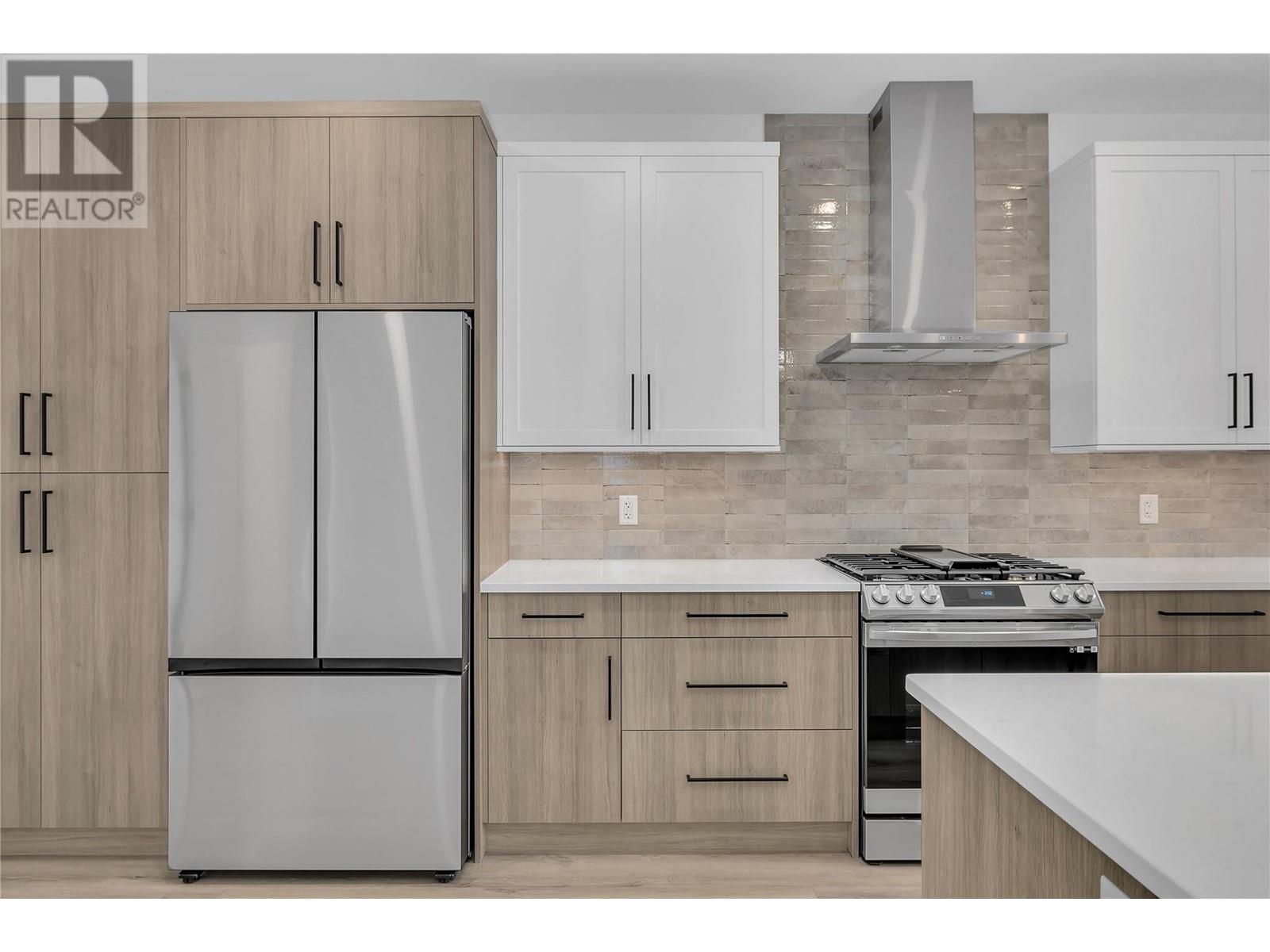 7 2835 Canyon Crest Drive, West Kelowna