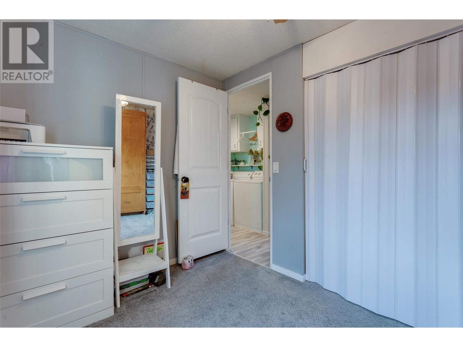 23 1999 Highway 97 Highway South, Kelowna
