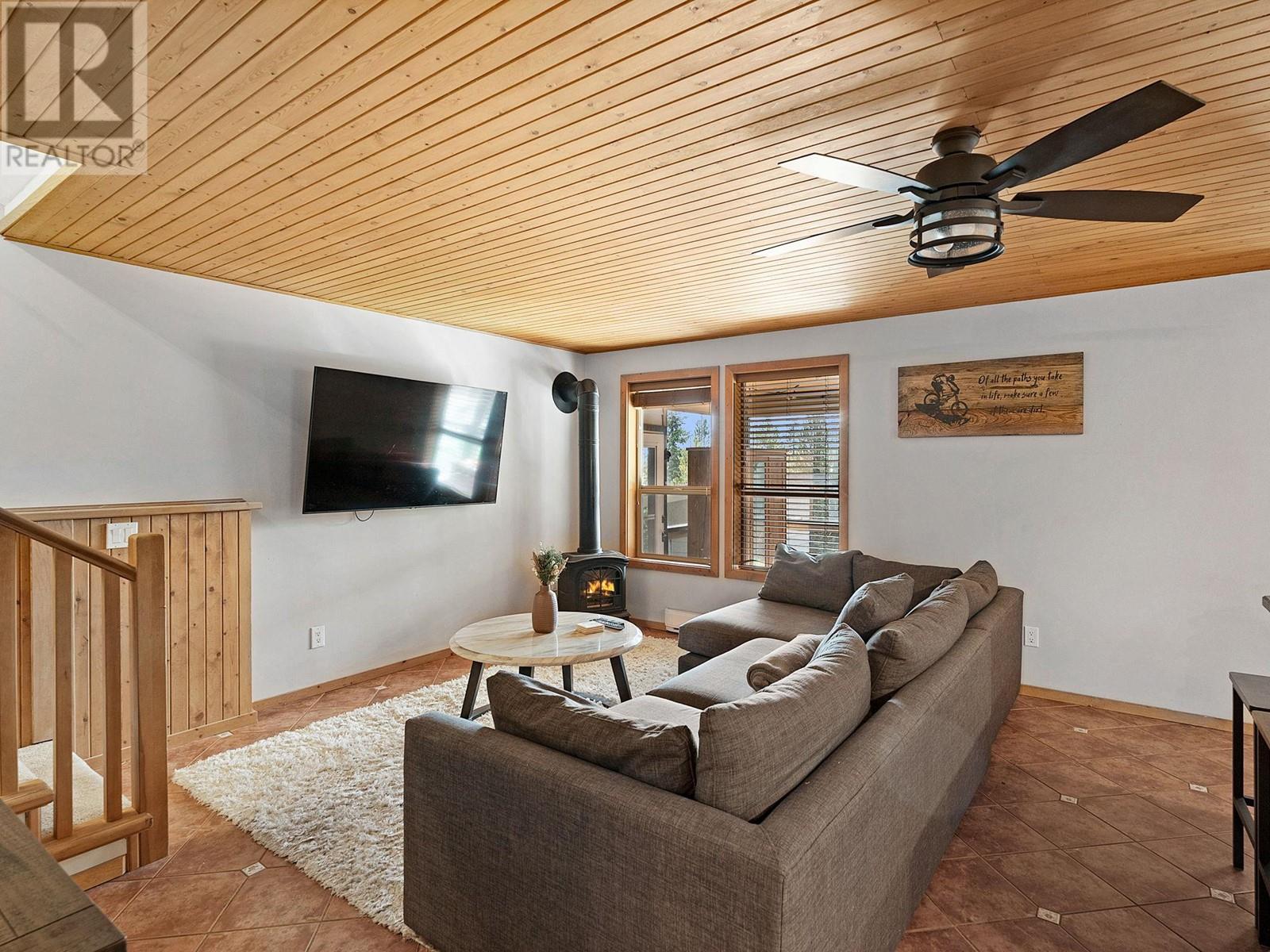  4833 Snowpines Road, Big White