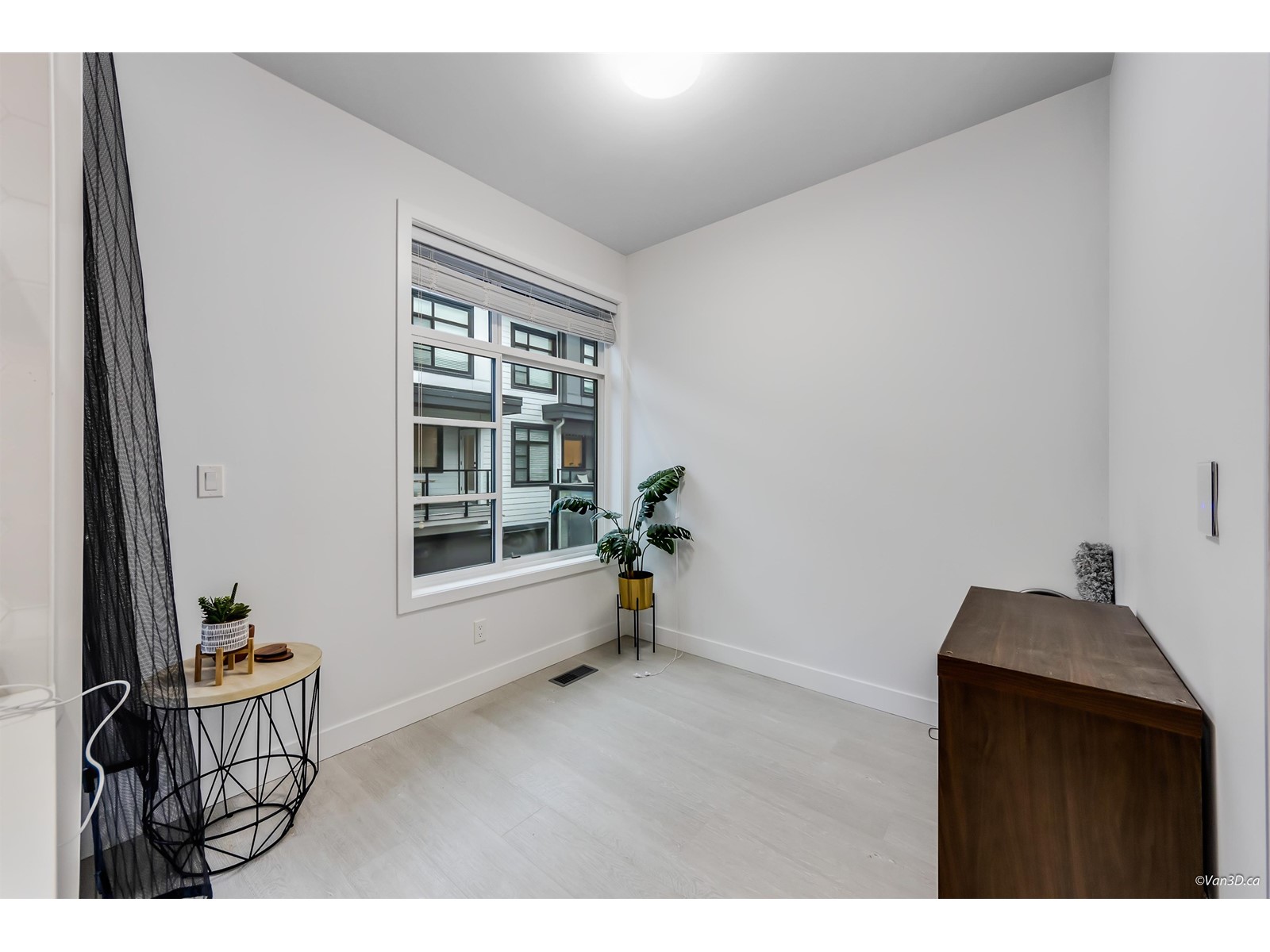 Photo 9 of 25 7127 193 A Street, Surrey BC