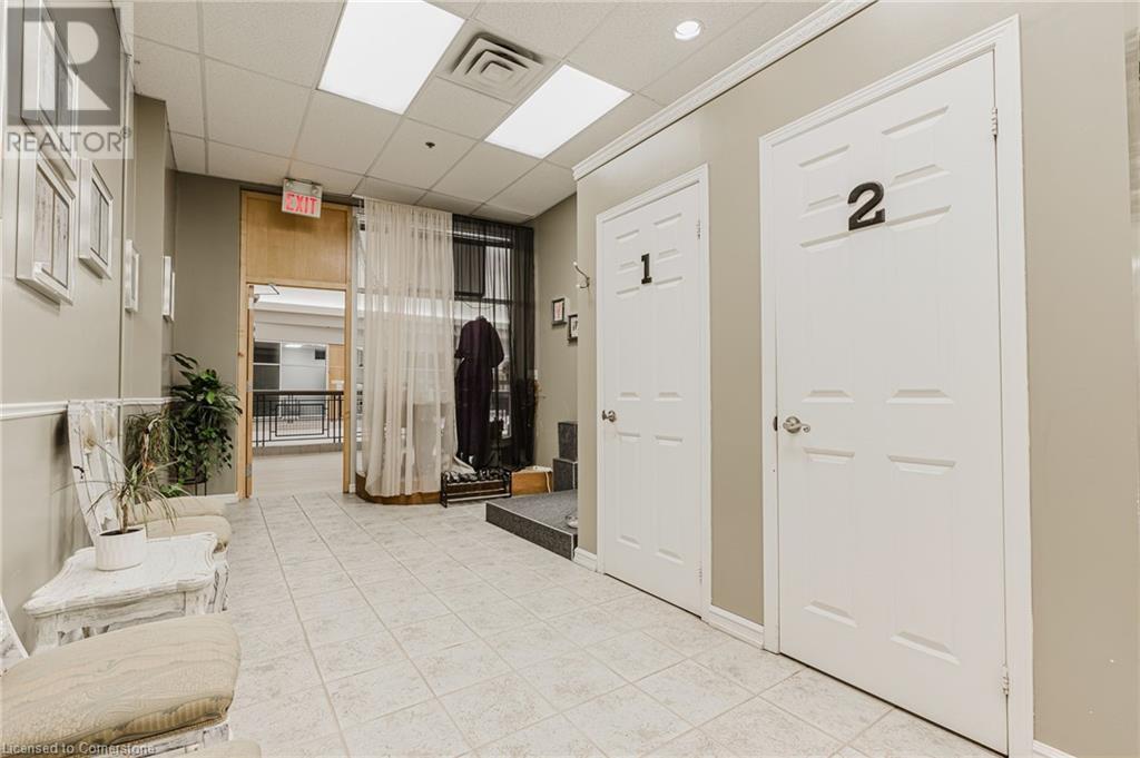 Photo 8 of 777 Guelph Line, Burlington ON