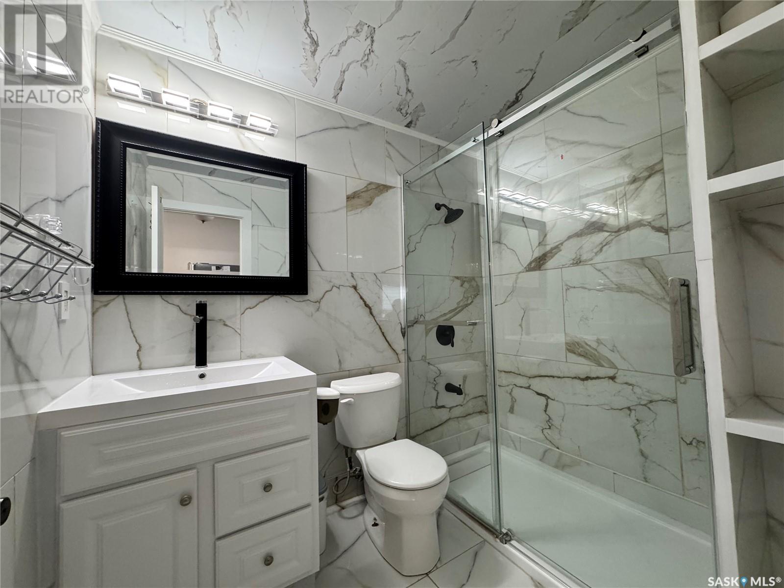 Photo 10 of 1327 Royal Street, Regina SK