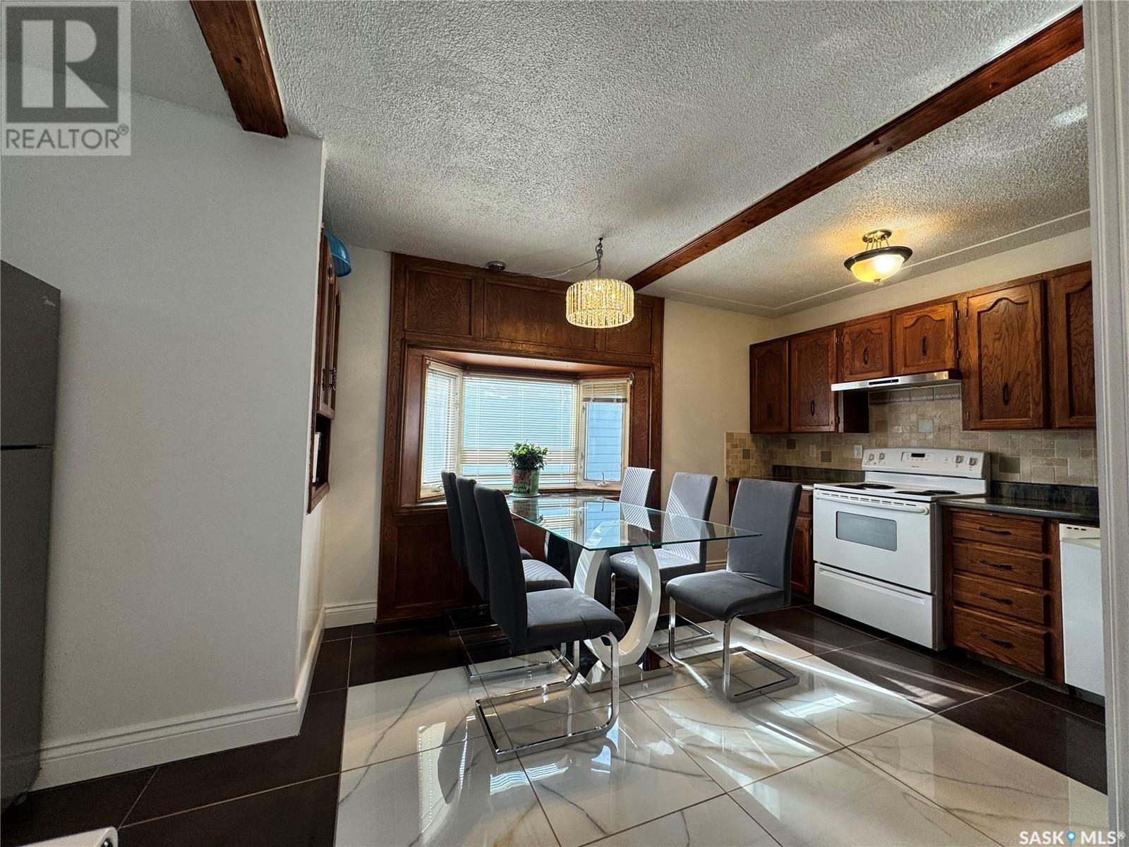 Photo 11 of 1327 Royal Street, Regina SK