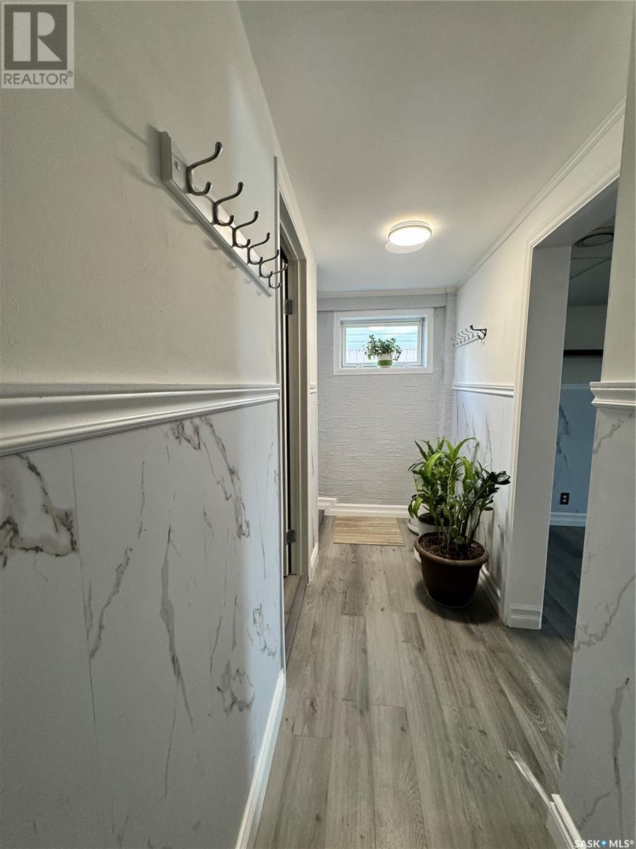 Photo 17 of 1327 Royal Street, Regina SK