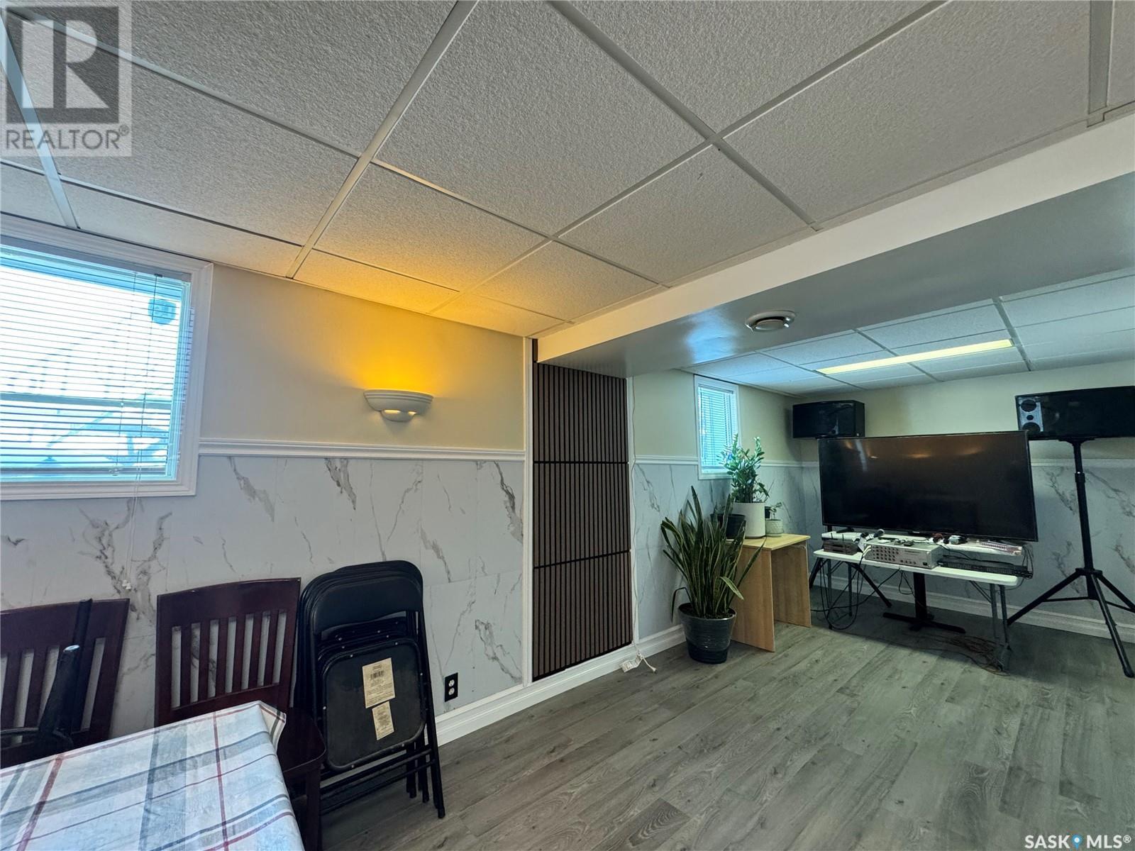 Photo 21 of 1327 Royal Street, Regina SK