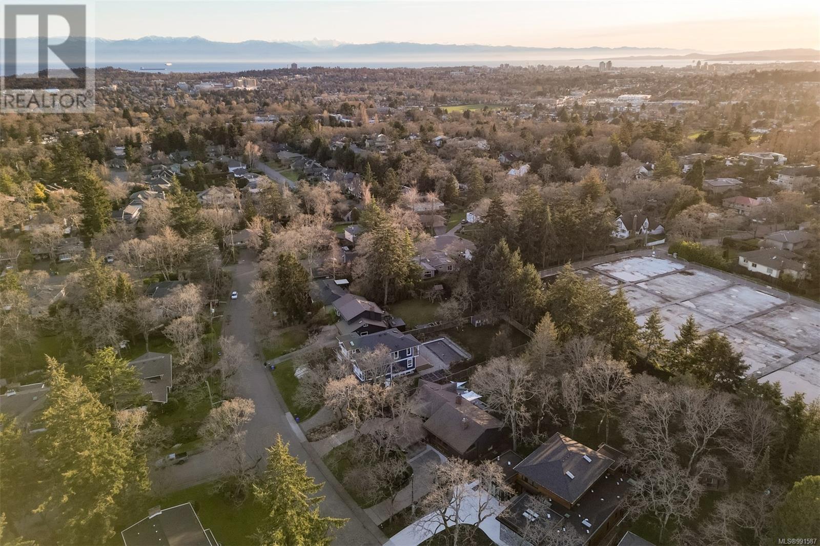  3456 Plymouth Road, Oak Bay