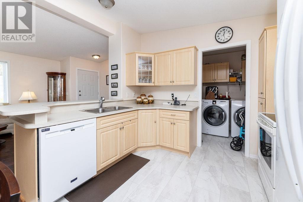 108 4510 SUNSHINE COAST HIGHWAY, Sechelt