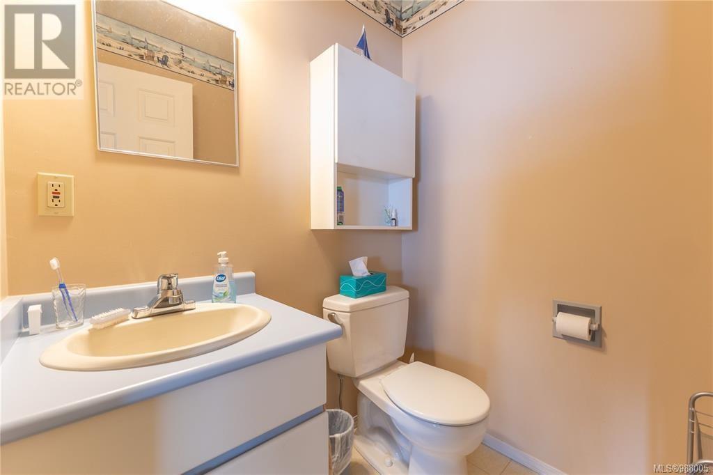 1081 Island Hwy S, Campbell River real estate listing 988005