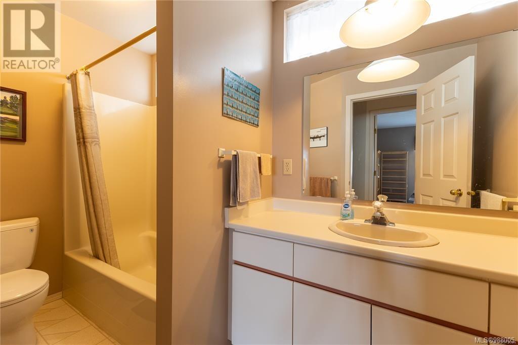 1081 Island Hwy S, Campbell River real estate listing 988005