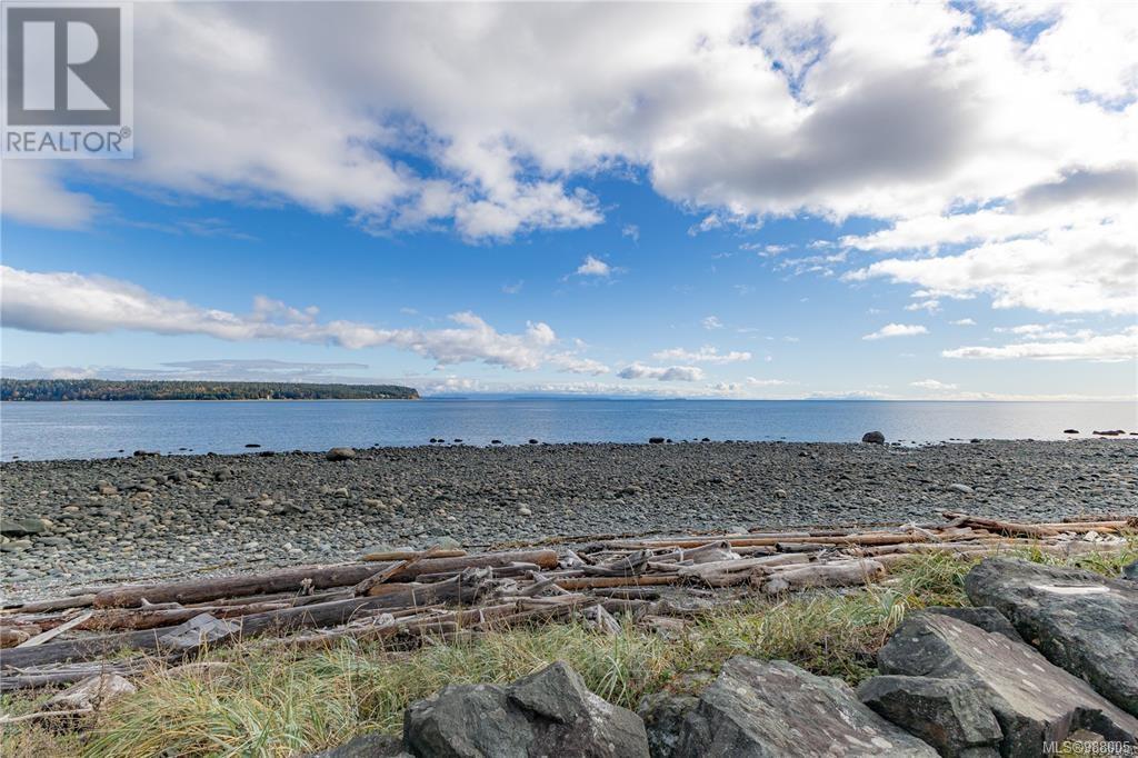 1081 Island Hwy S, Campbell River real estate listing 988005
