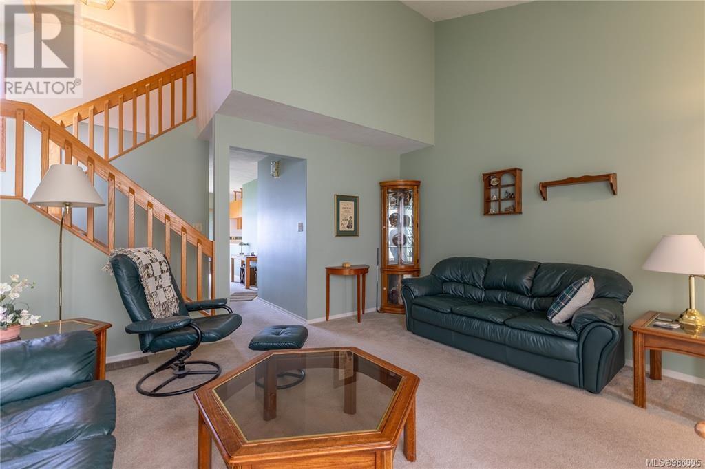 1081 Island Hwy S, Campbell River real estate listing 988005