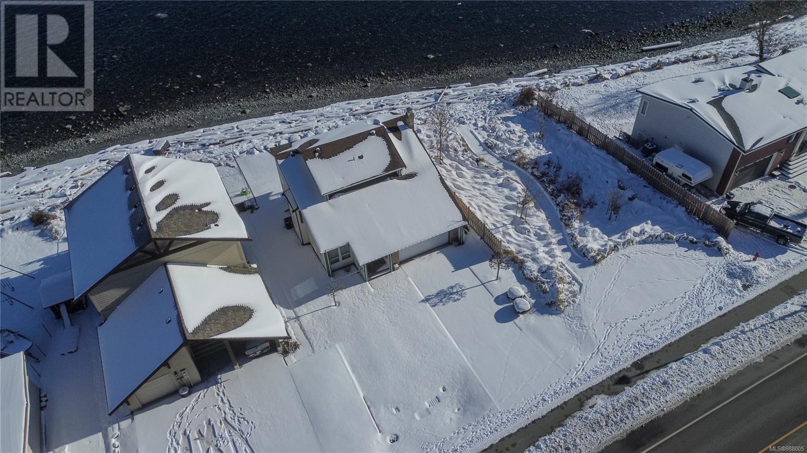 1081 Island Hwy S, Campbell River