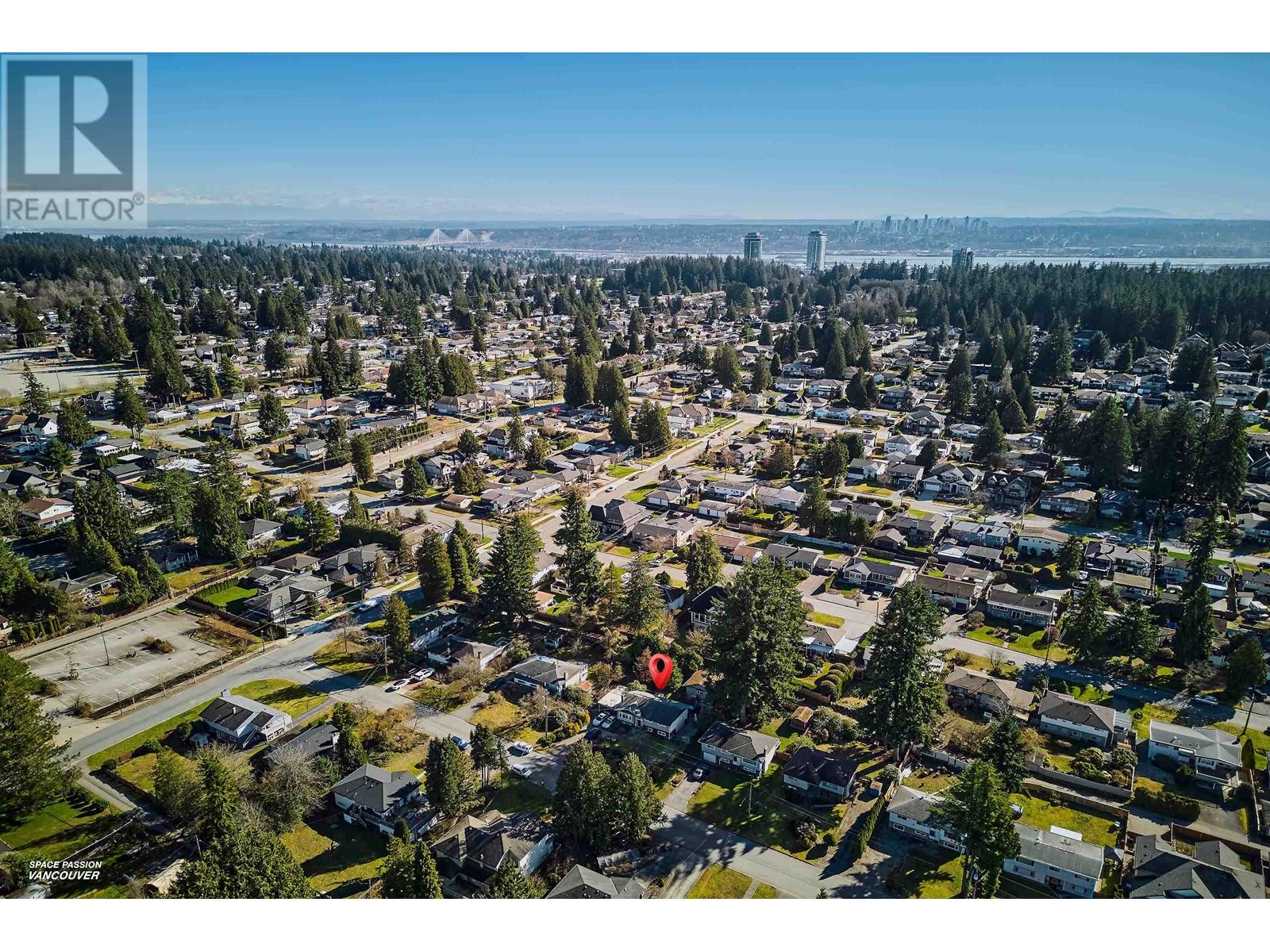Photo 7 of 914 Grover Avenue, Coquitlam BC
