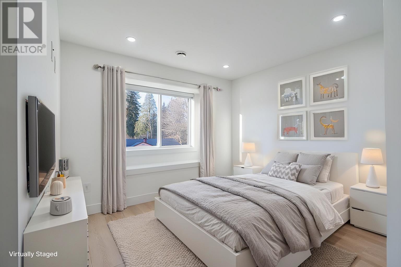 8018 19TH AVENUE, Burnaby