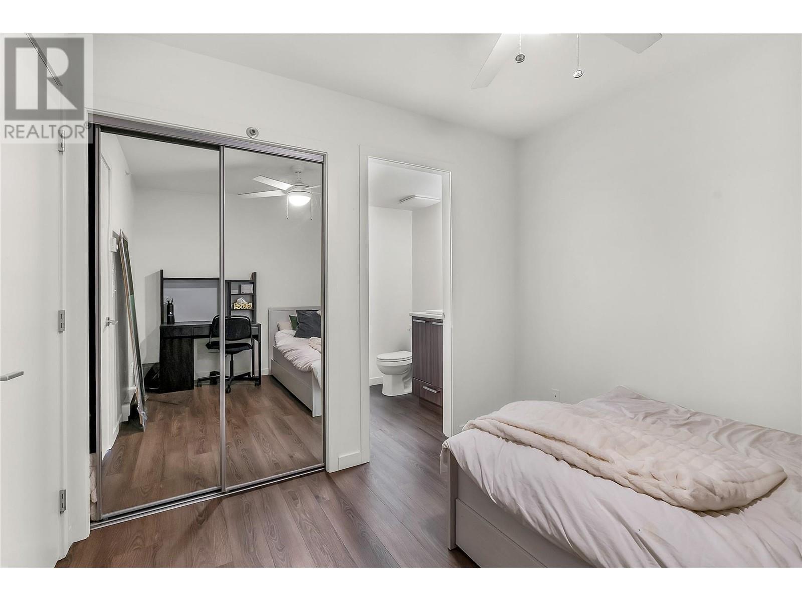 PH2 883 Academy Way, Kelowna