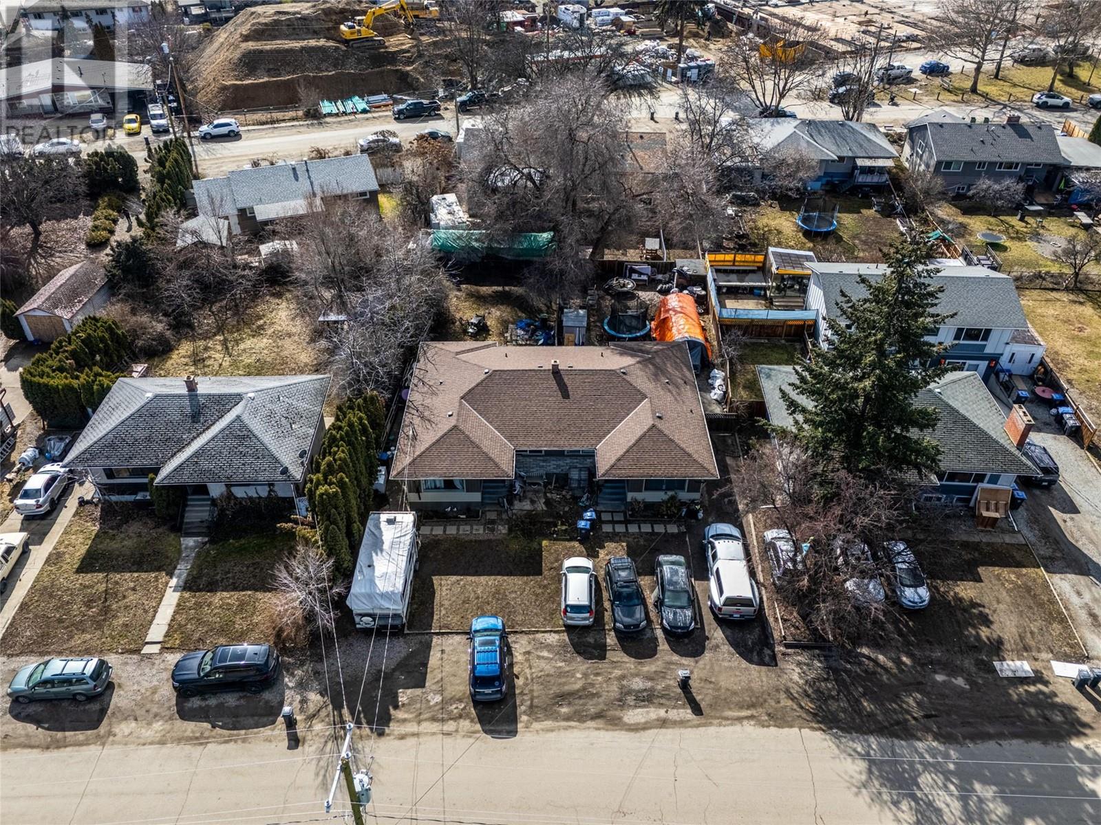  1331 Belaire Avenue, Kelowna