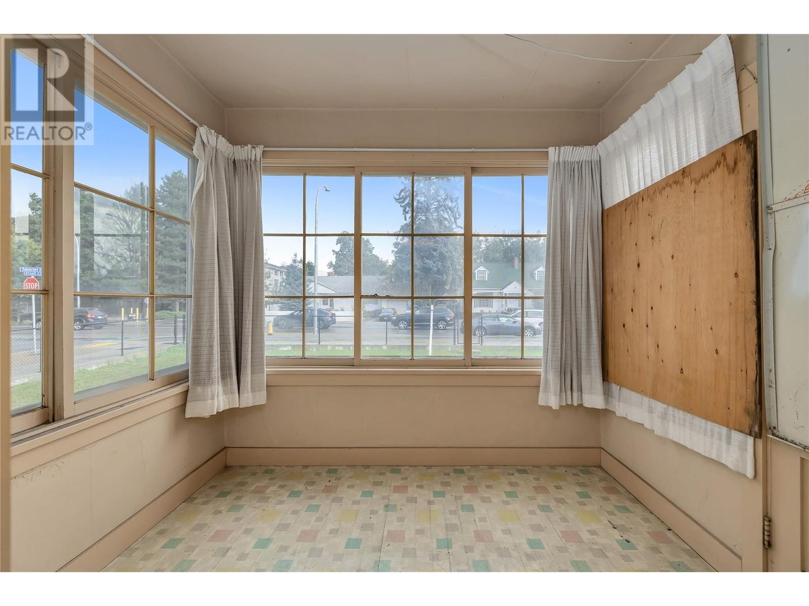  1754 Ethel Street, Kelowna