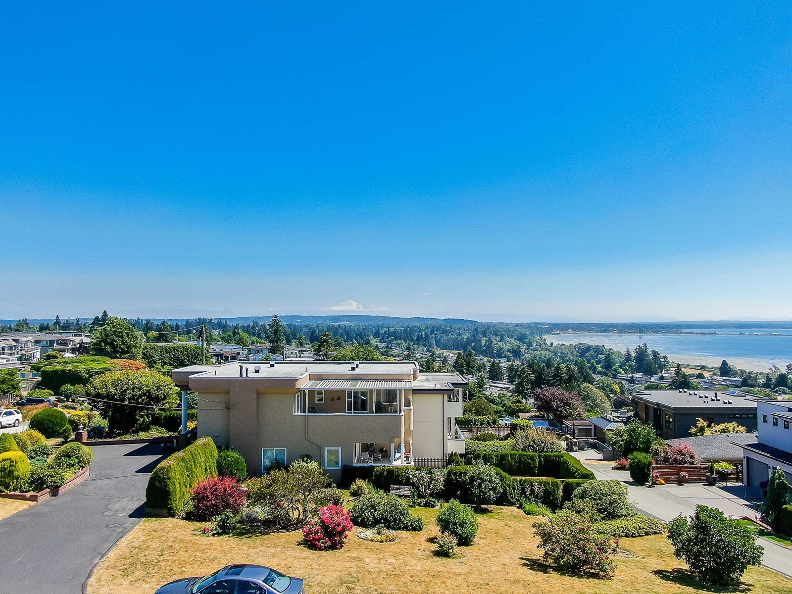 1085 BALSAM STREET, White Rock real estate listing R2976700