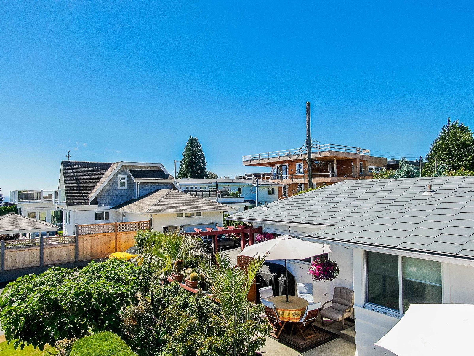 1085 BALSAM STREET, White Rock real estate listing R2976700