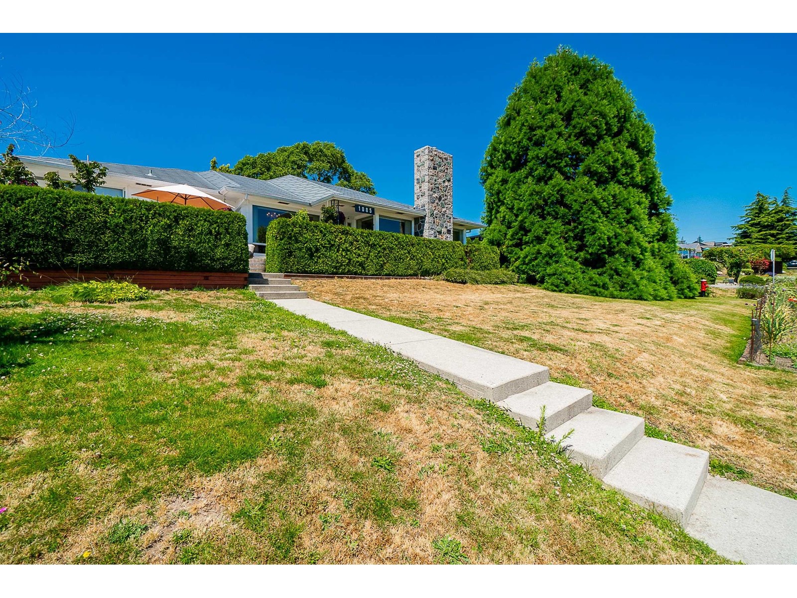 1085 BALSAM STREET, White Rock real estate listing R2976700