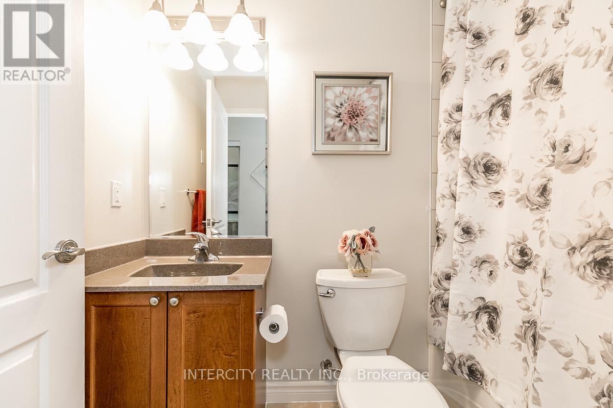 Photo 15 of 407 699 Aberdeen Boulevard W, Midland ON