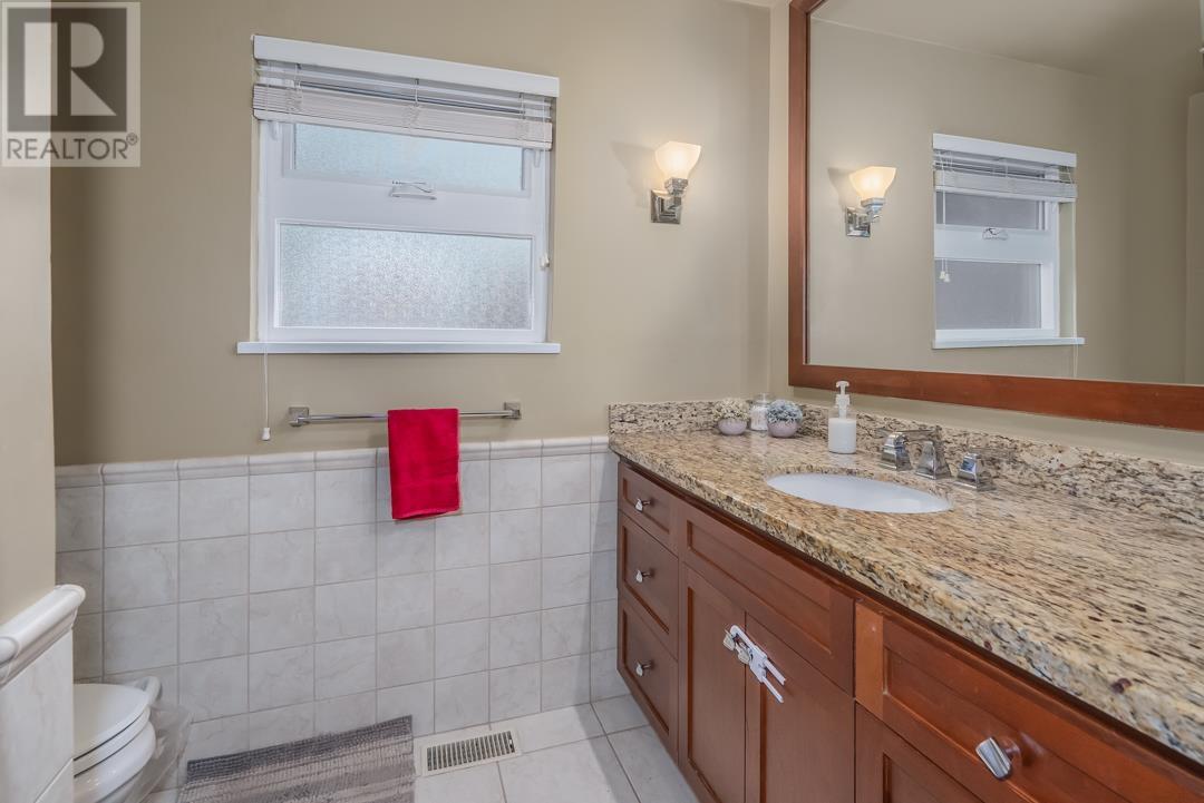 1630 LAYTON DRIVE, North Vancouver