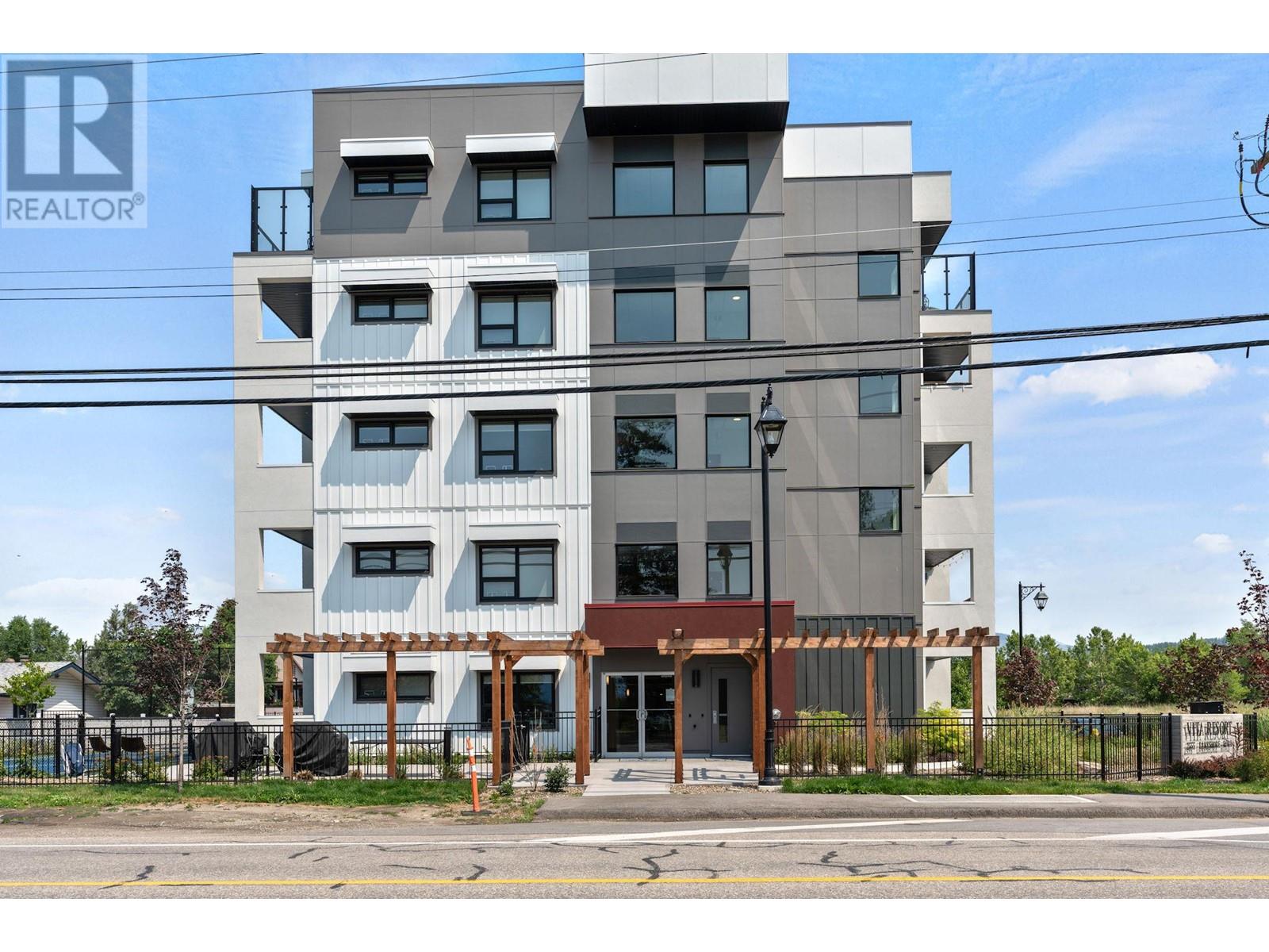 412 2555 Lakeshore Road, Vernon