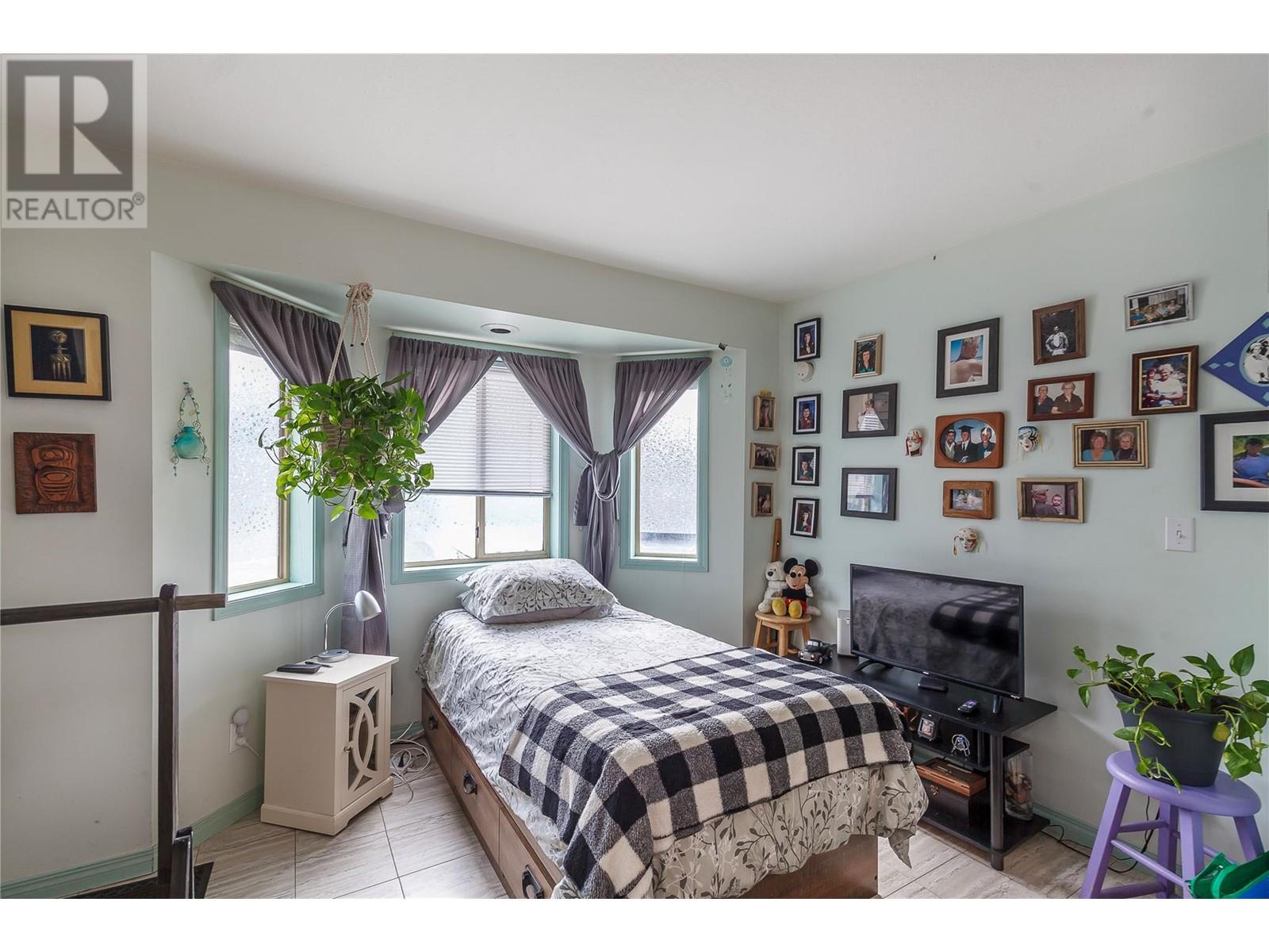  1900 42A Street, Vernon