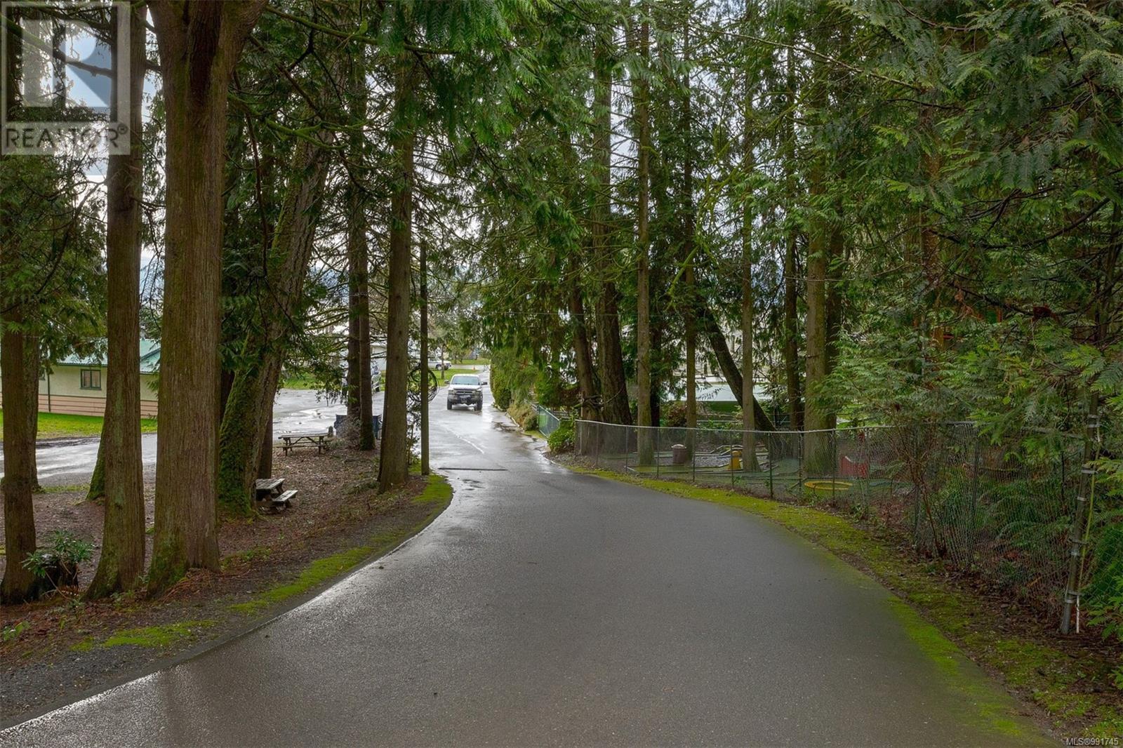 Photo 14 of 5621 Sooke Rd, Sooke BC