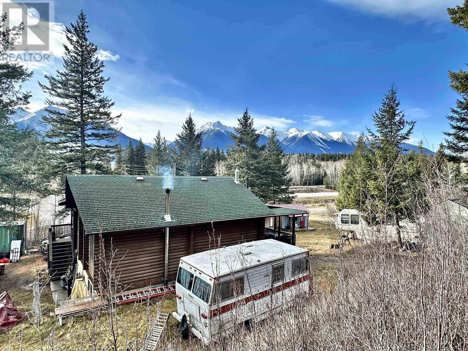 11974 ESSEN ROAD, Valemount