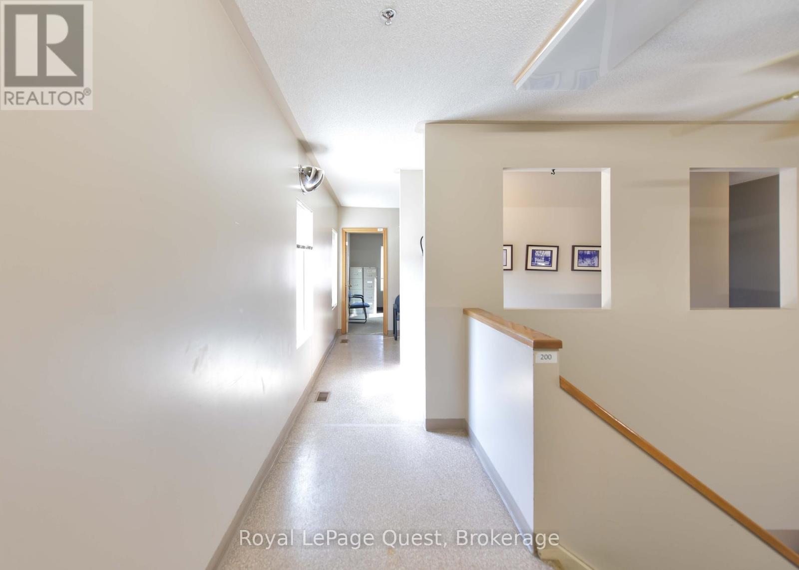 Photo 6 of 94 Colborne Street W, Orillia ON