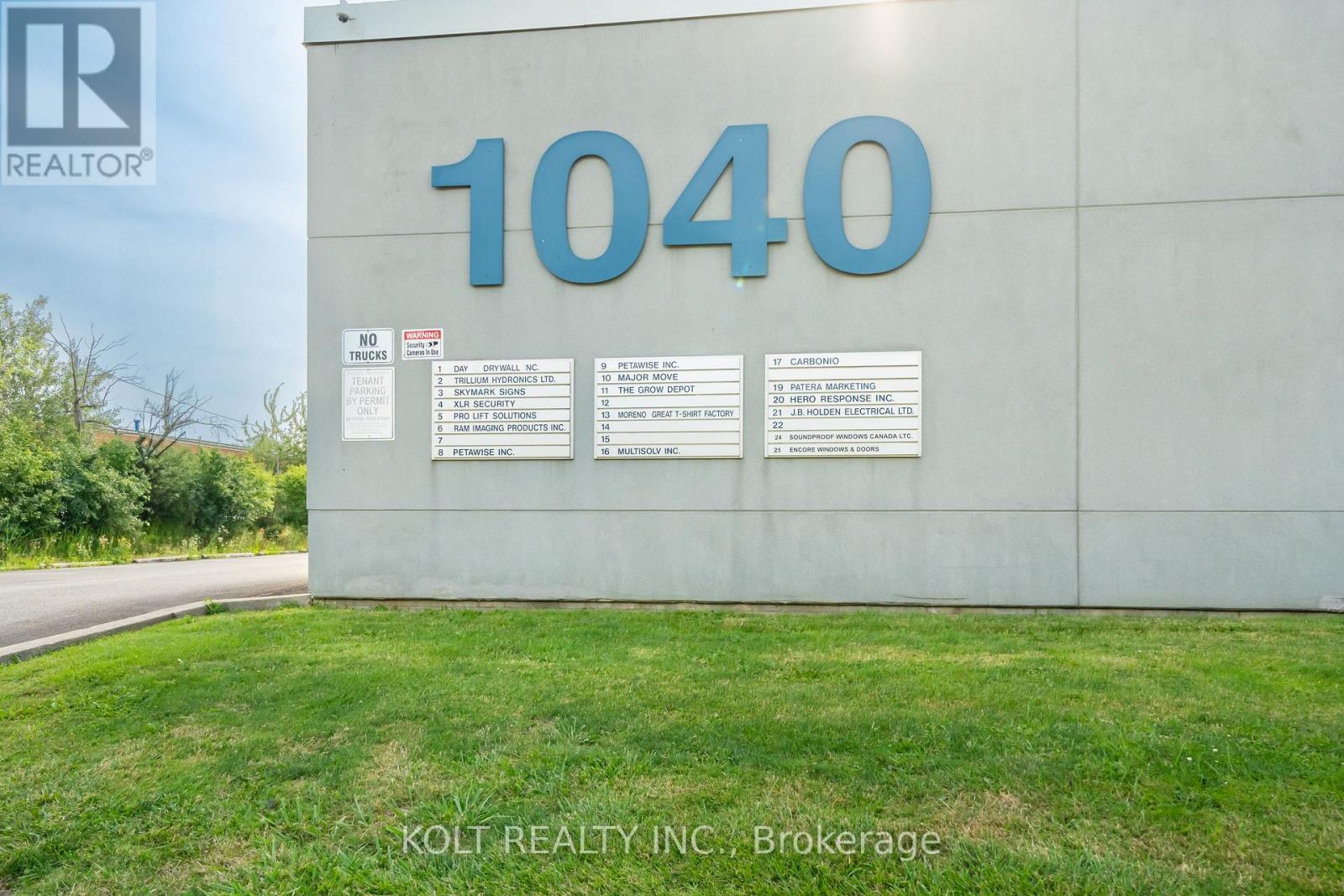 Photo 2 of 12 1040 Martin Grove Road, Toronto ON