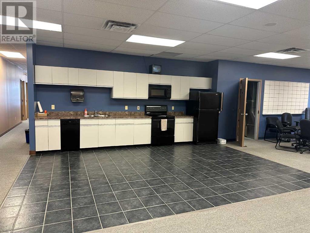 Photo 16 of 8111 110 Street, Grande Prairie AB