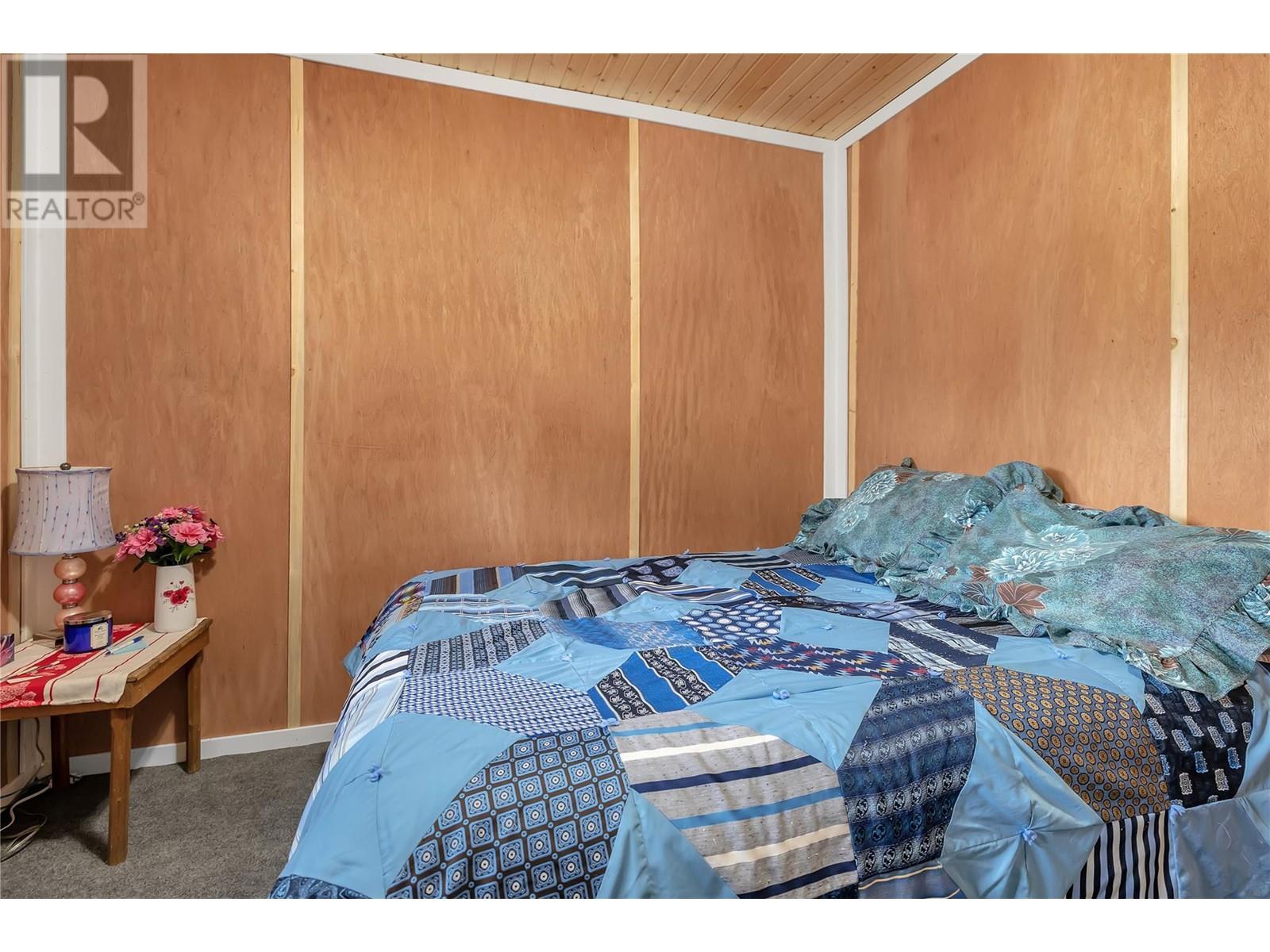 10736 Pinecrest Road, Vernon