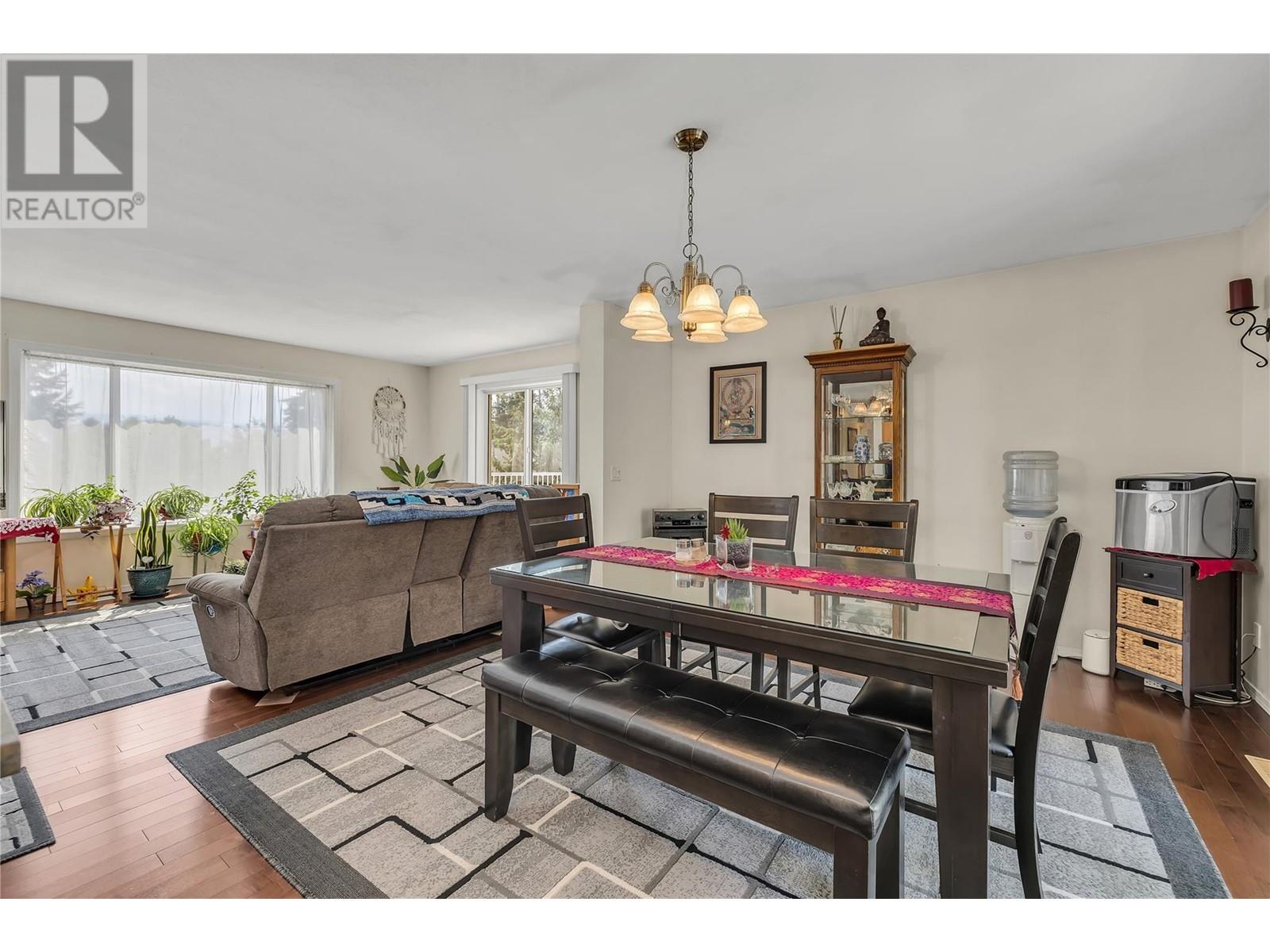 10736 Pinecrest Road, Vernon