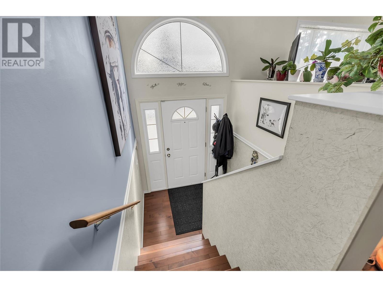 10736 Pinecrest Road, Vernon
