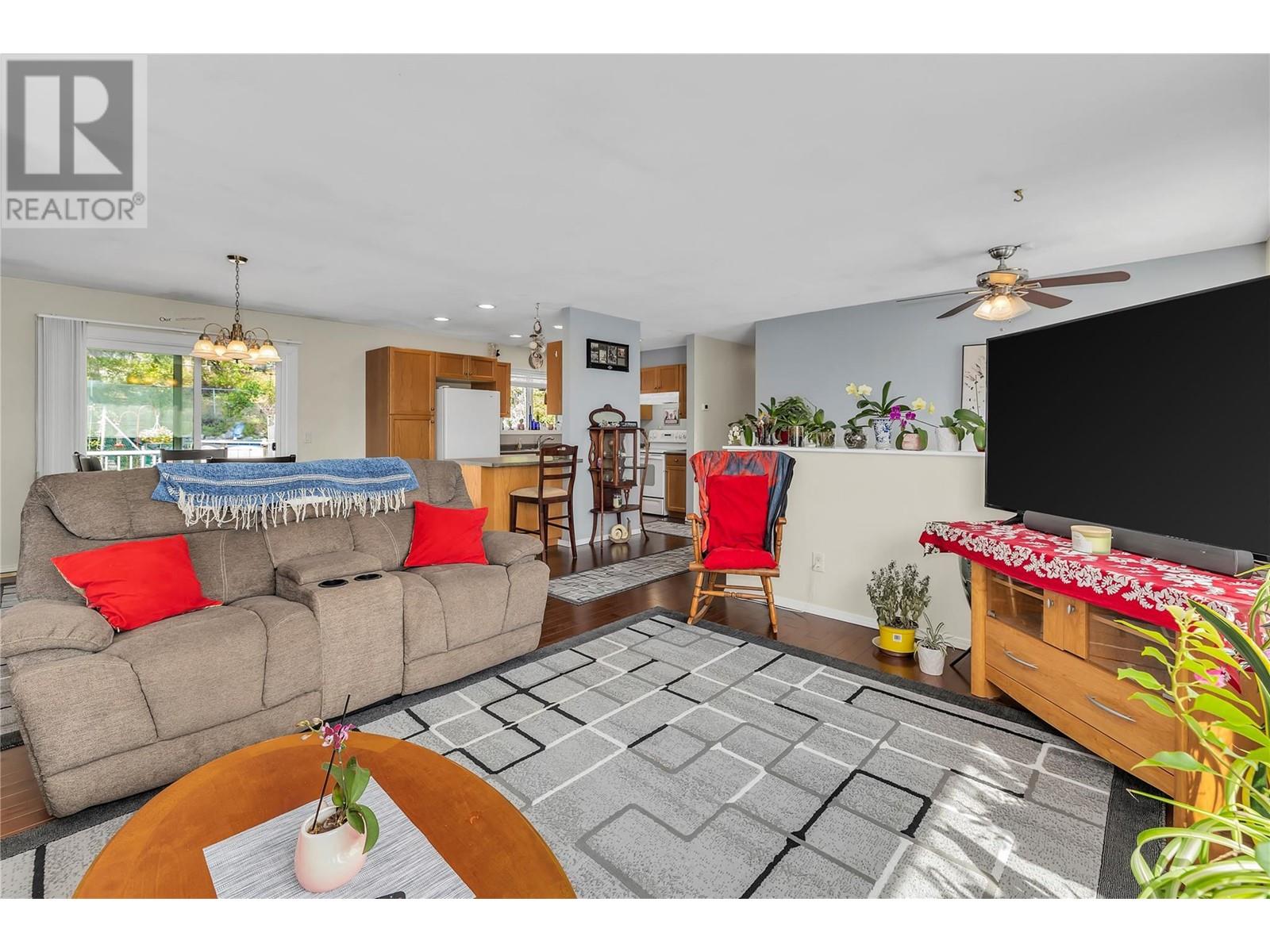 10736 Pinecrest Road, Vernon