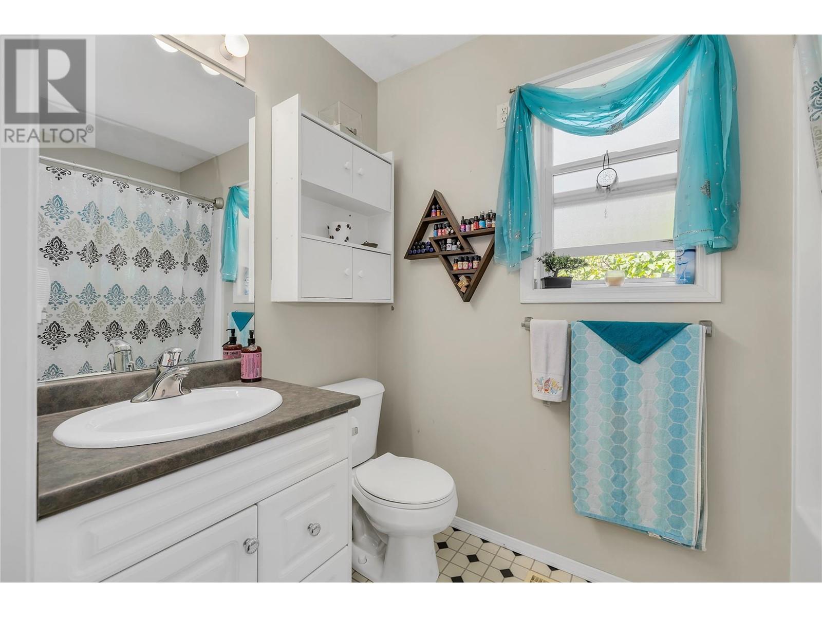 10736 Pinecrest Road, Vernon