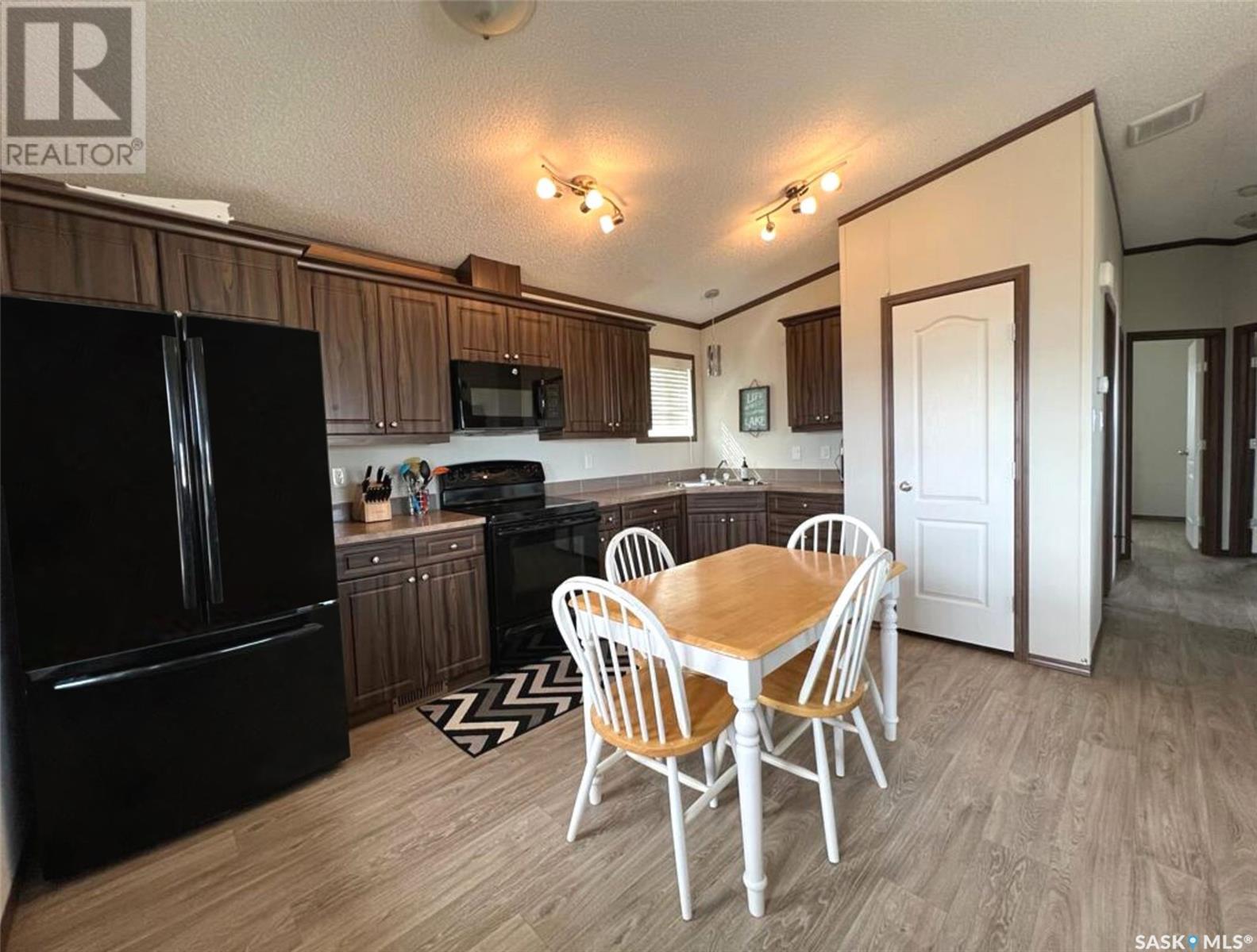 Photo 4 of 701 Pebble Drive, Webb Rm No 138 SK