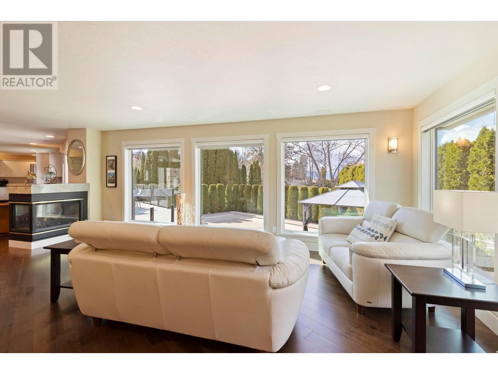  292 Sandpiper Court, Kelowna