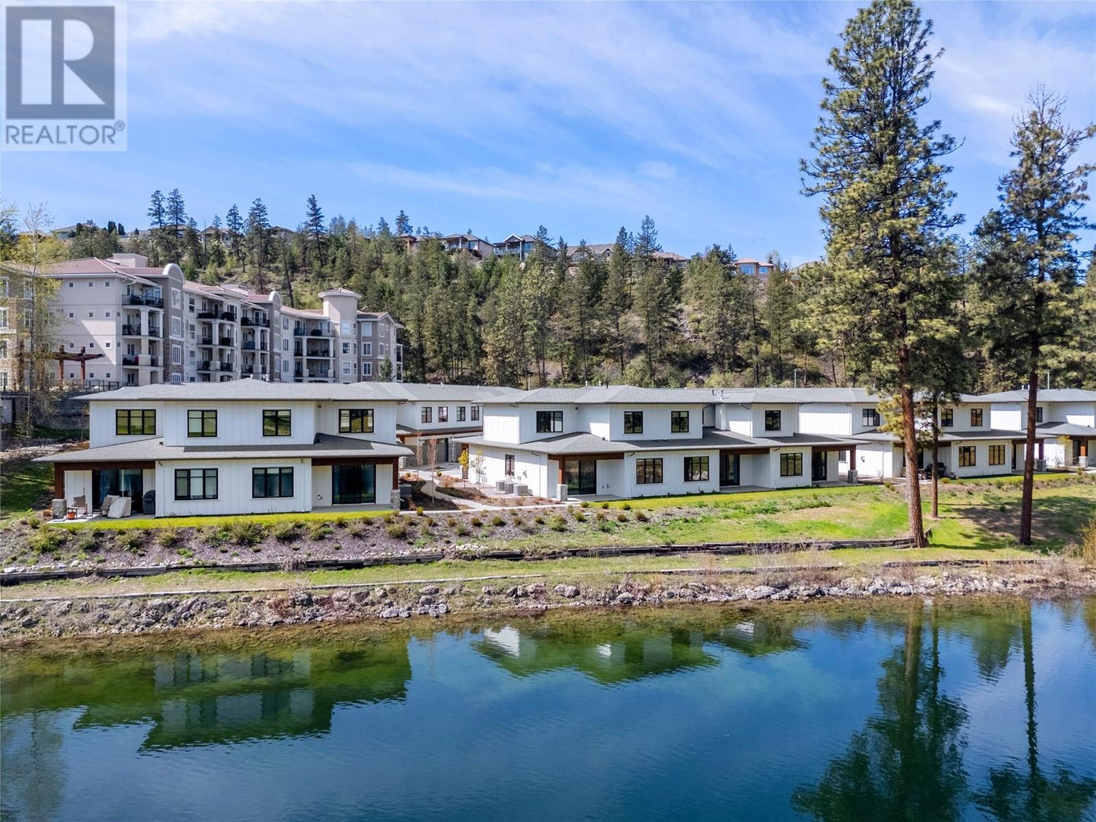 11 1979 Country Club Drive, Kelowna