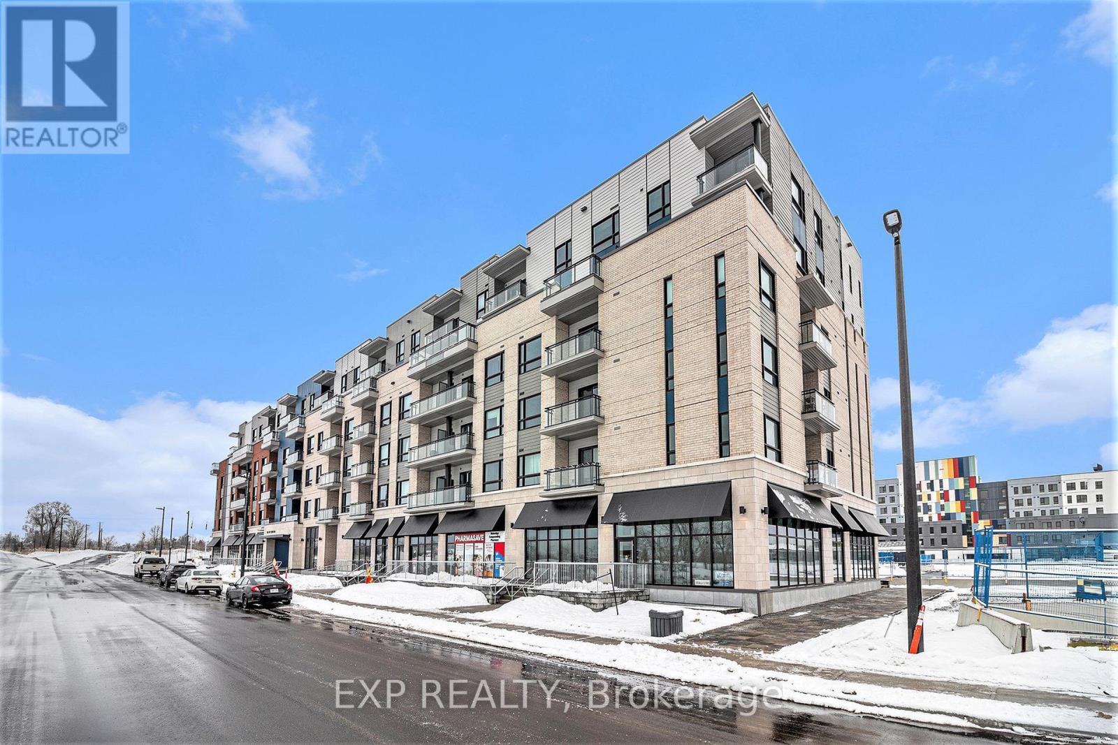 https://ddfcdn.realtor.ca/listing/TS638773826479700000/reb76/highres/7/x12015017_1.jpg