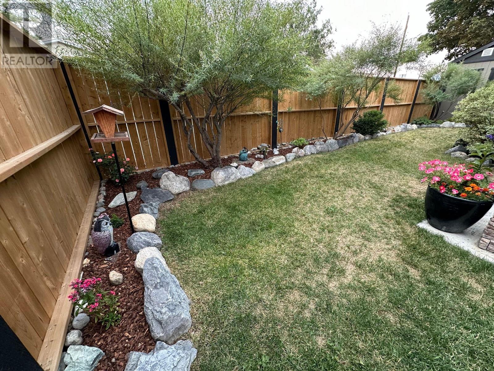 212 16TH Avenue N, Cranbrook