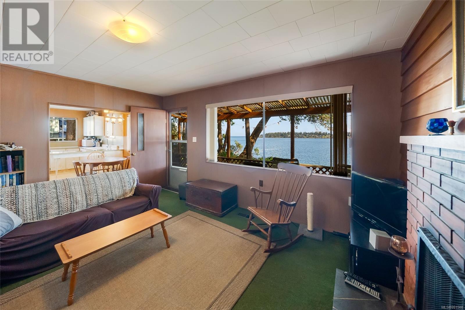 Photo 9 of 1622 Brunt Rd, Nanoose Bay BC