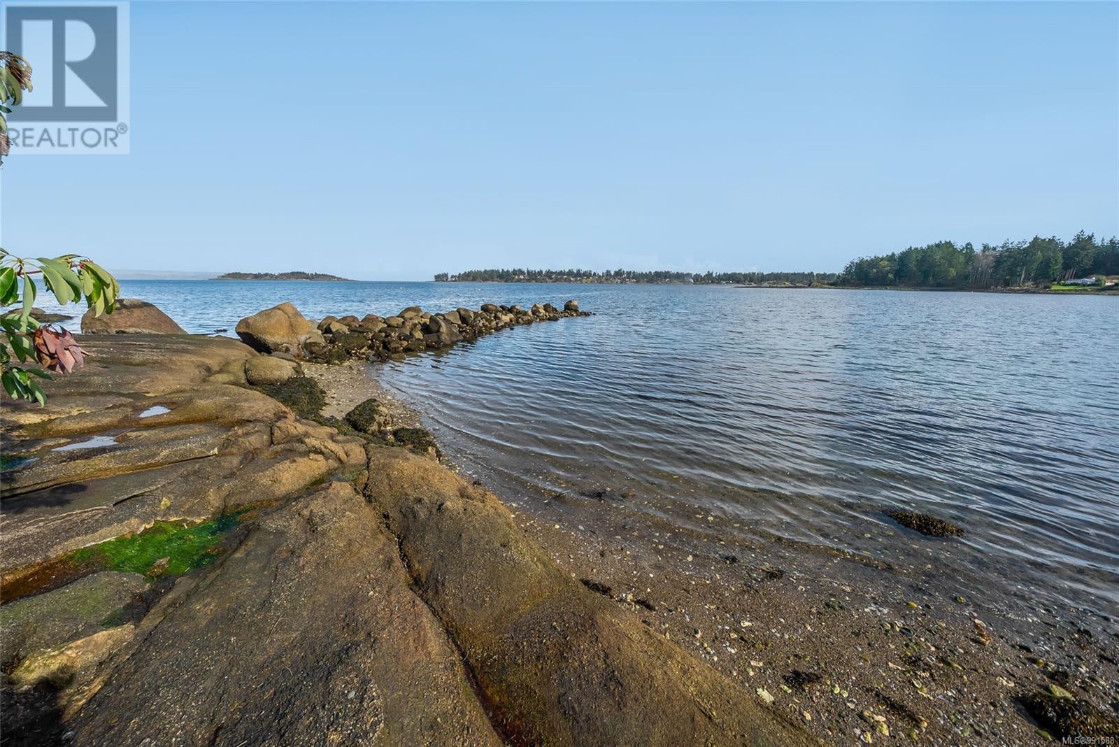 Photo 17 of 1622 Brunt Rd, Nanoose Bay BC