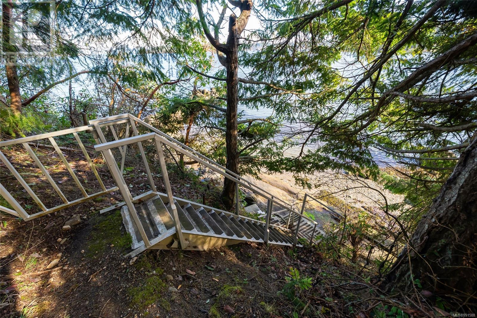 Photo 16 of 1622 Brunt Rd, Nanoose Bay BC