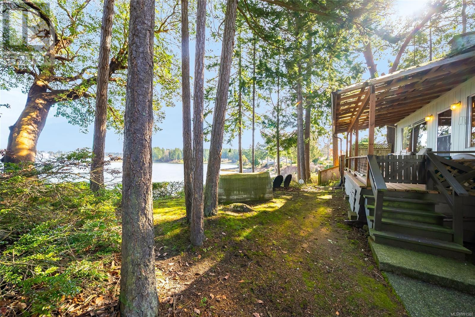 Photo 14 of 1622 Brunt Rd, Nanoose Bay BC