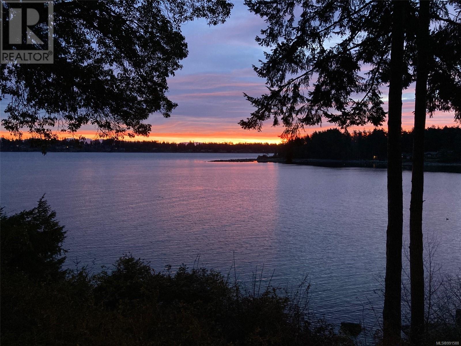 Photo 33 of 1622 Brunt Rd, Nanoose Bay BC